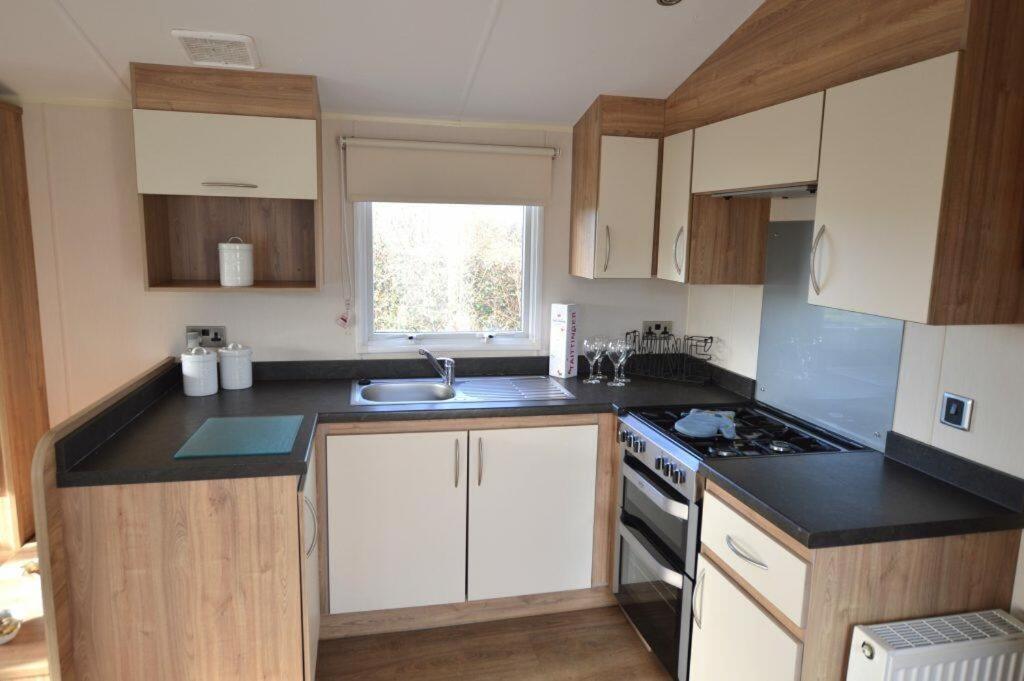 Tarka Holiday Park Three Bed Quiet And Cozy Home North Devon Barnstaple Exterior photo